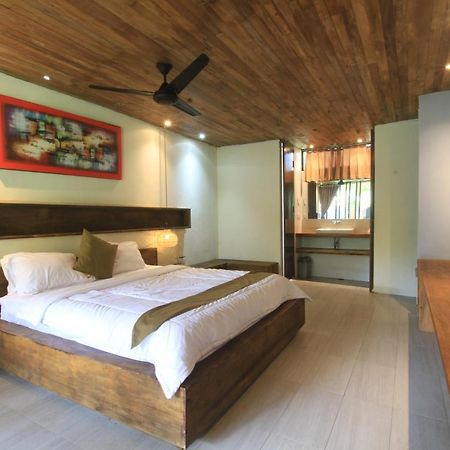 Inna'S Villa Desa Krui Екстер'єр фото